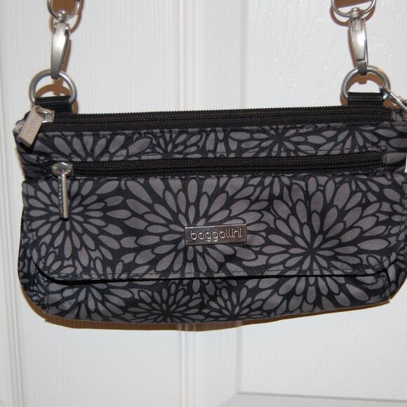 Baggallini Grey Black Floral Small Crossbody Purse. 9" X 5"  5" Adjustable Strap - Picture 1 of 12
